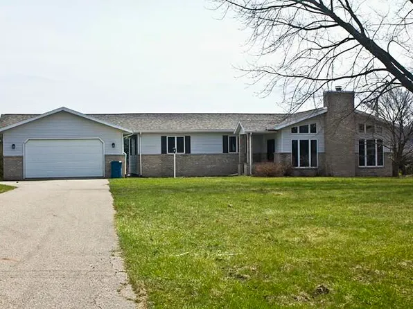54591 Atwood Rd, Dowagiac, MI 49047