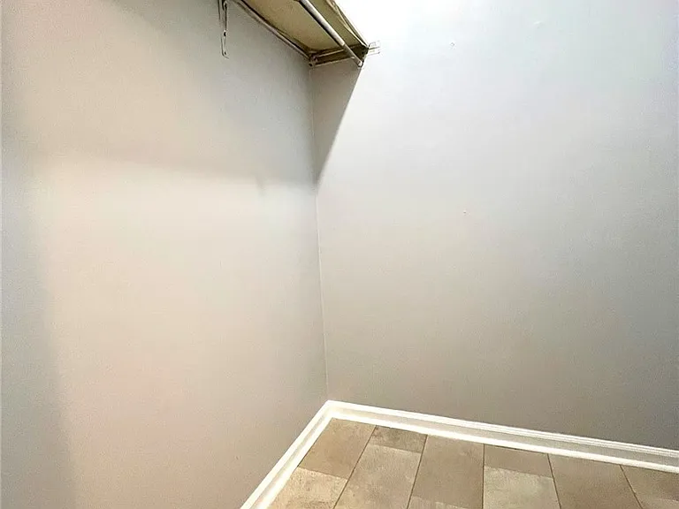7013 Darnell St — Photo 20
