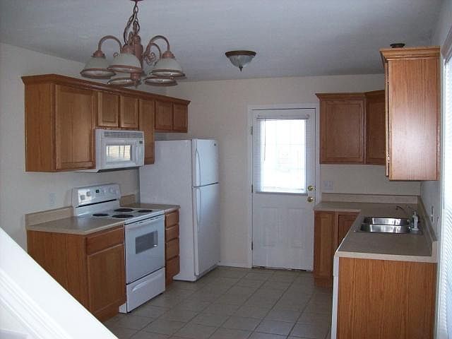 2nd image of 1355 E Norton Rd