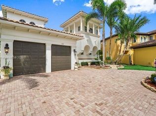 11076 NW 79th Pl, Pompano Beach, FL 33076