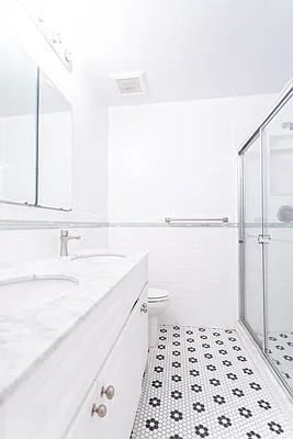 Rented by Bond New York | media 8