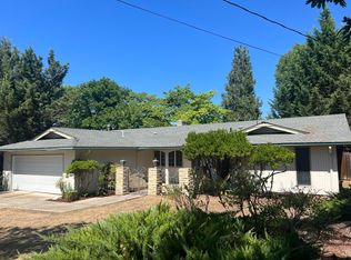 505 S Rose St, Phoenix, OR 97535