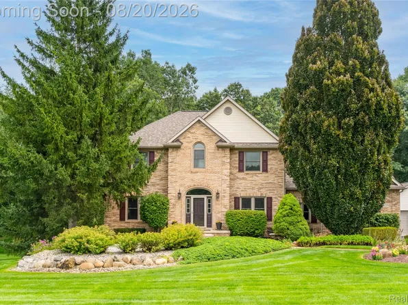 3777 Kipling Cir, Howell, MI 48843