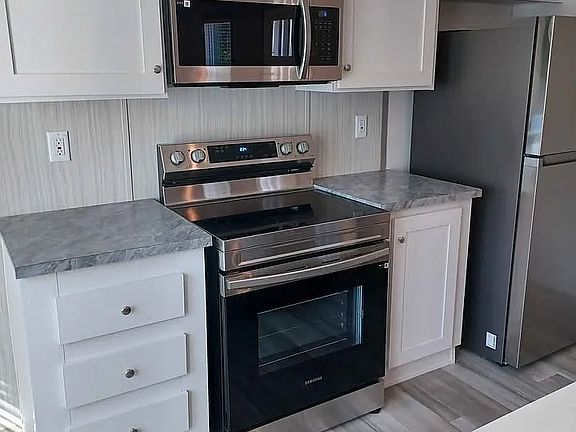 5th image of 120 Northfork Dr #1