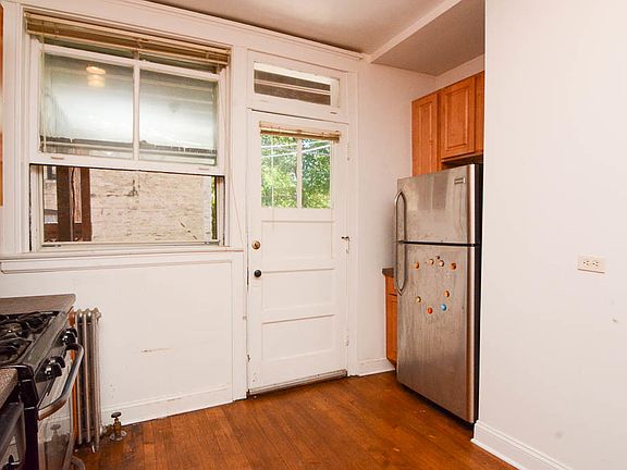 4th image of 2825 W Logan Blvd #3