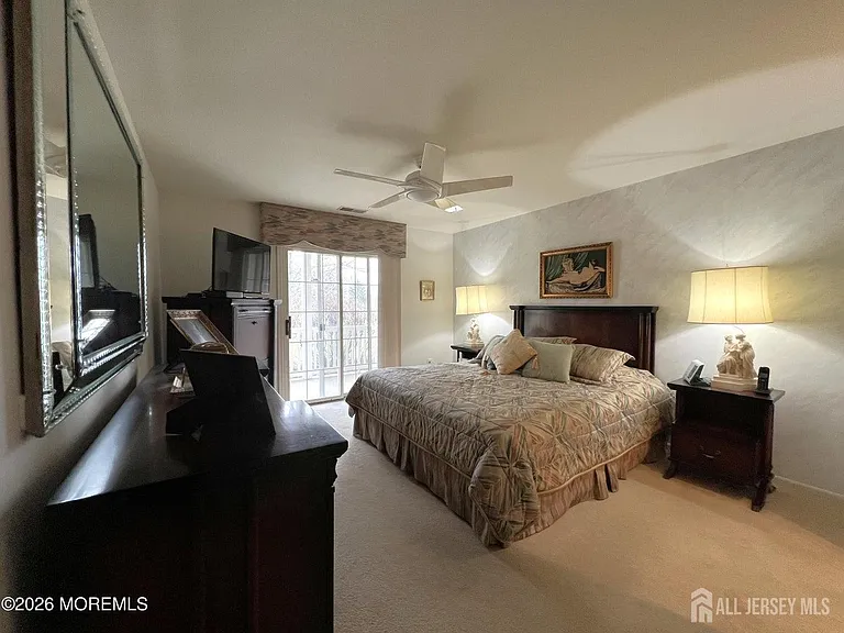 92 Winthrop Rd #C — Photo 8
