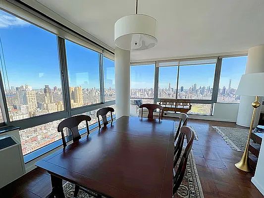 3rd image of 111 W 67th St APT 39E