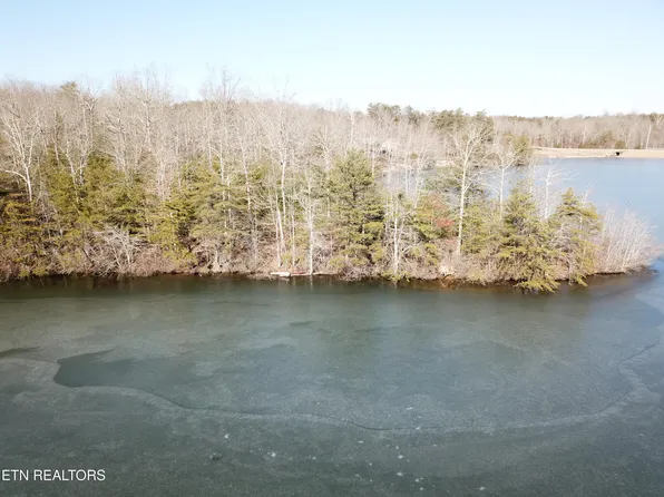 8 Emerald Pl, Monterey, TN 38574