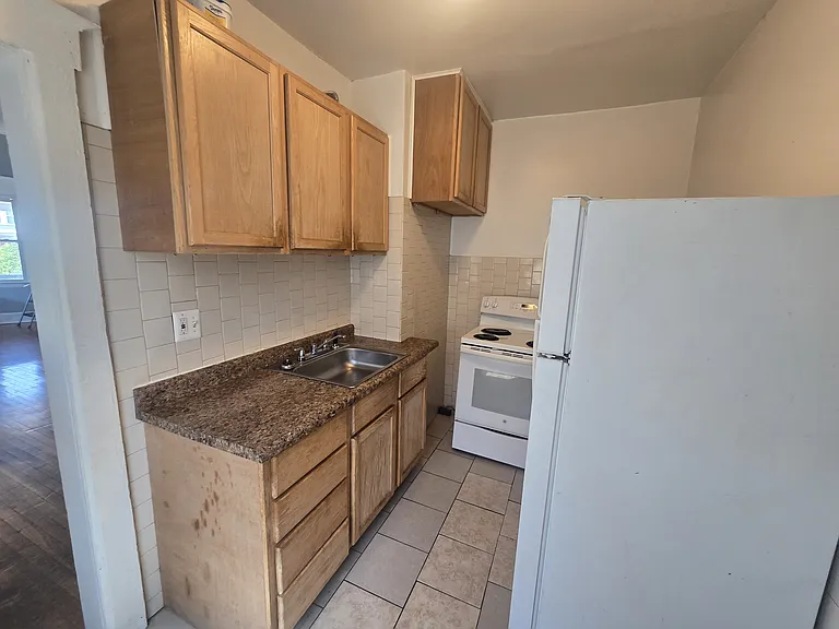 7342 Churchill Ave #2 — Photo 10