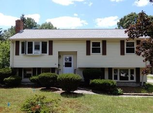 94 Beach St, Foxboro, MA 02035