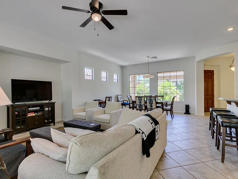 8 Kennesaw Rd — Photo 18