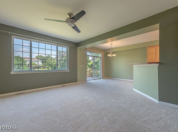 4th image of 1222 Tamarack Dr