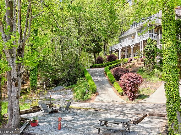 3rd image of 336 Fulton Rd