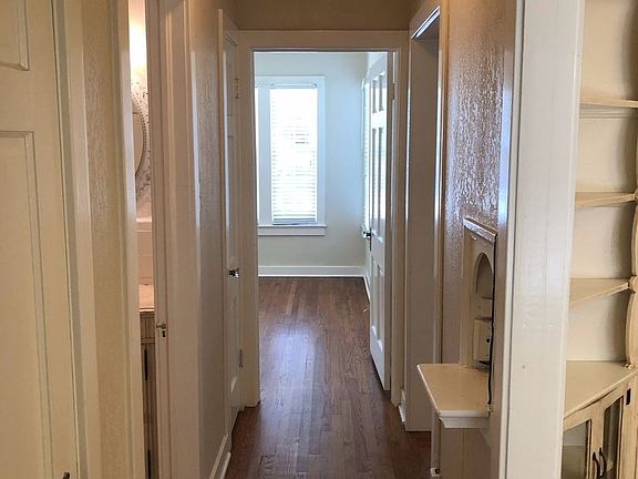 5th image of 3551 W 4th St APT 2