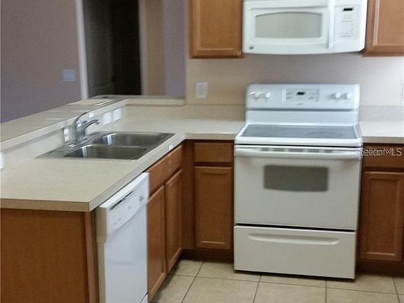 5th image of 2813 Youngford St