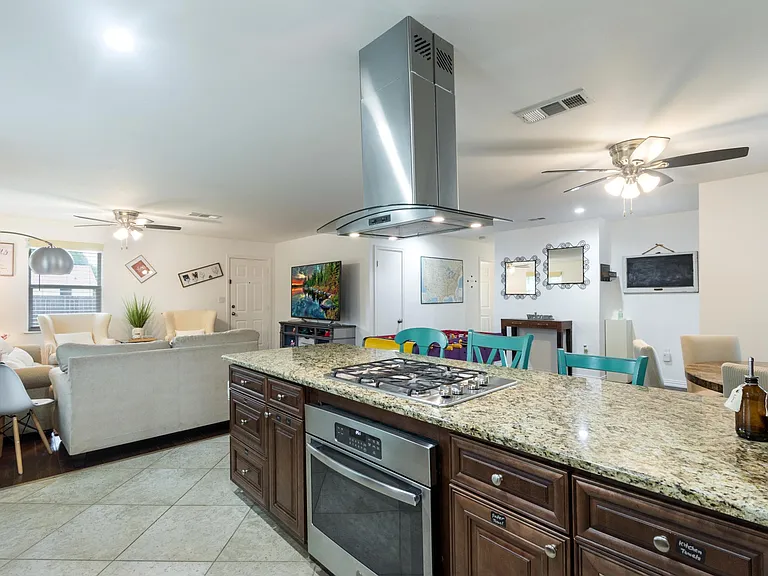 602 N Allen Dr — Photo 37