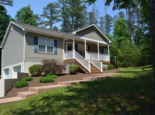 28 Lafayette Dr, Palmyra, VA 22963