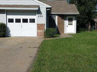 2315 Willow Ln, Manhattan, KS 66502