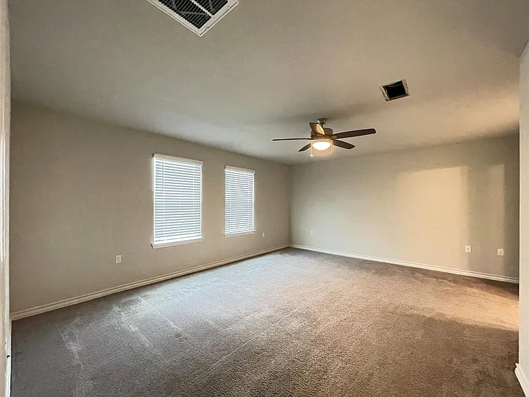 1602 Jacey Way — Photo 22