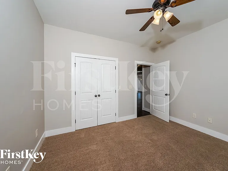 2044 Highview Way — Photo 11