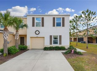 9725 Hound Chase Dr, Gibsonton, FL 33534