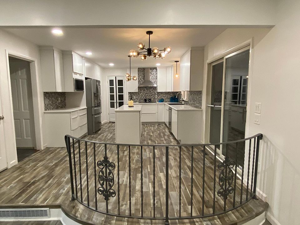 108 Marie Pkwy, Loudonville, NY 12211 Zillow