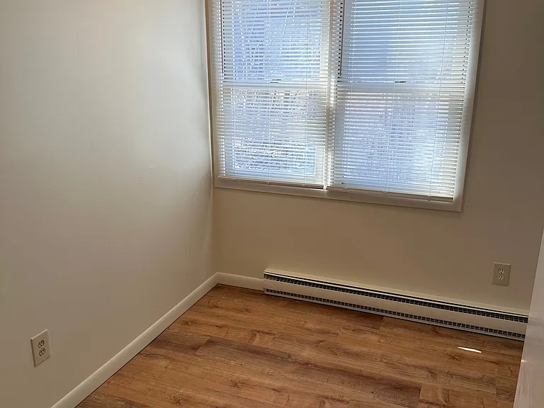 Forest Glen — Photo 20