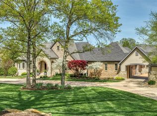 21 Brookwood Rd, Saint Louis, MO 63131