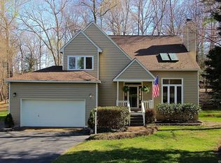 8266 Soft Wind Dr, Mechanicsville, VA 23111