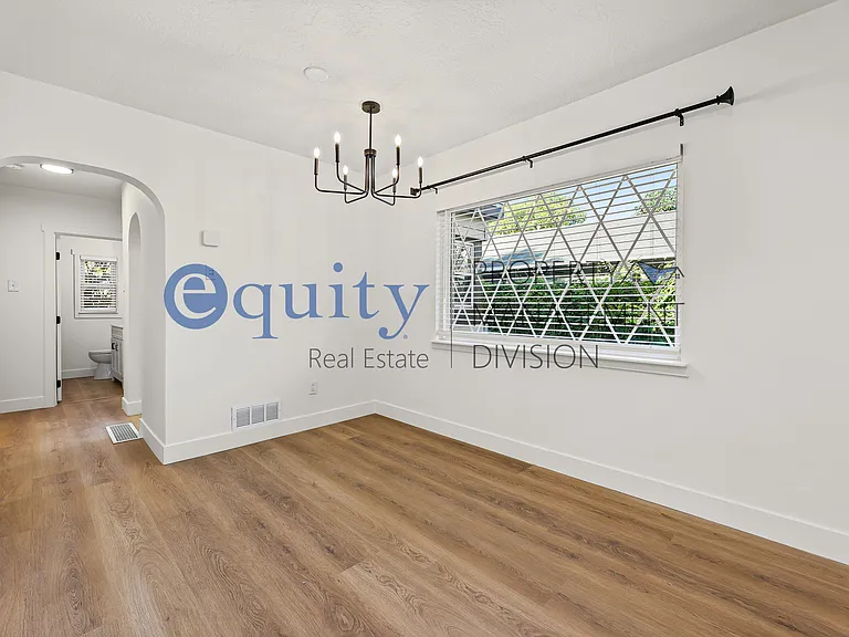 852 E Roosevelt Ave #1 — Photo 5