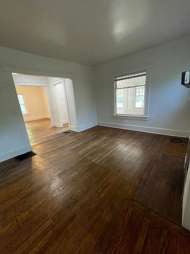 1116 Packard St. — Photo 4