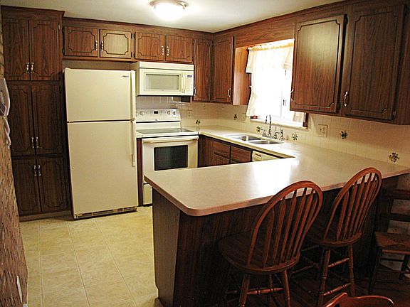 4th image of 1129 Murray Hill Rd