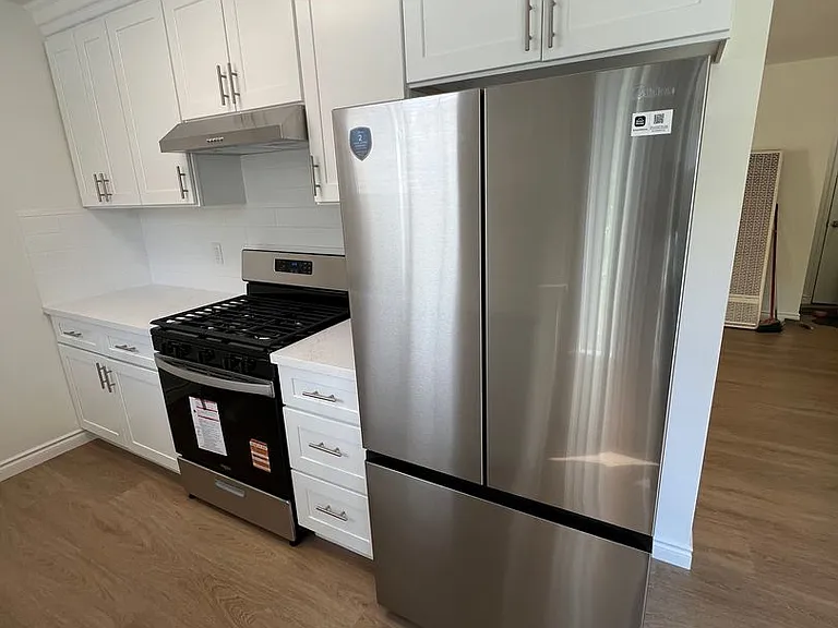 444 S Manhattan Pl — Photo 4