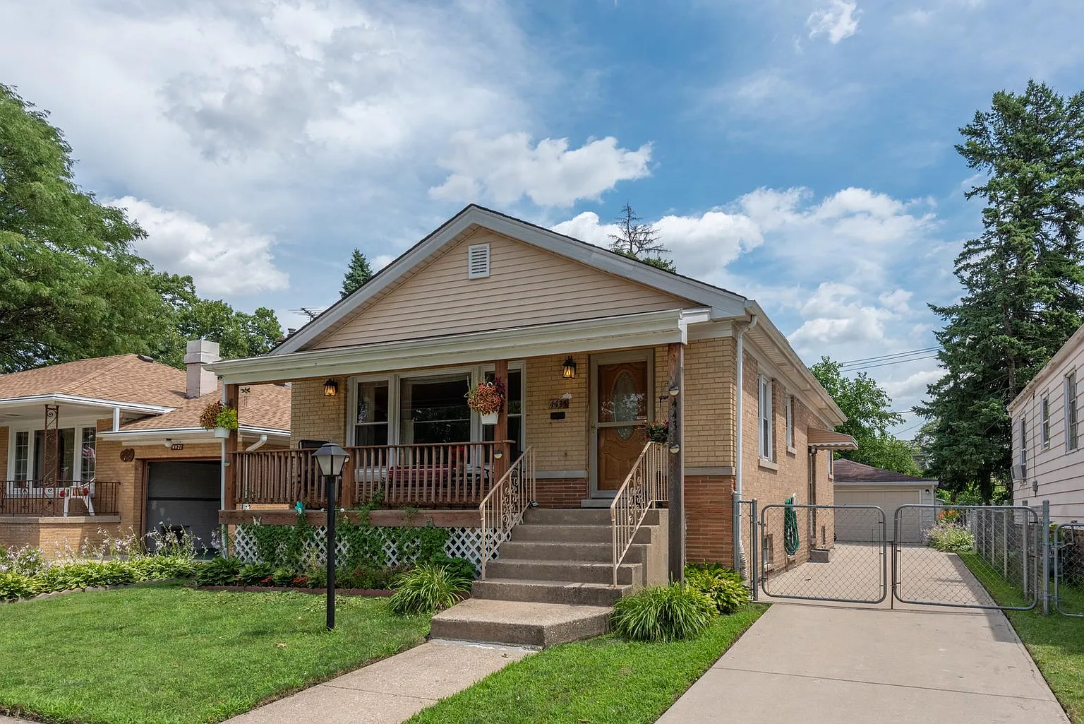 4435 Clinton Ave photo 1