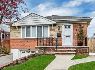 16639 16th Ave, Whitestone, NY 11357