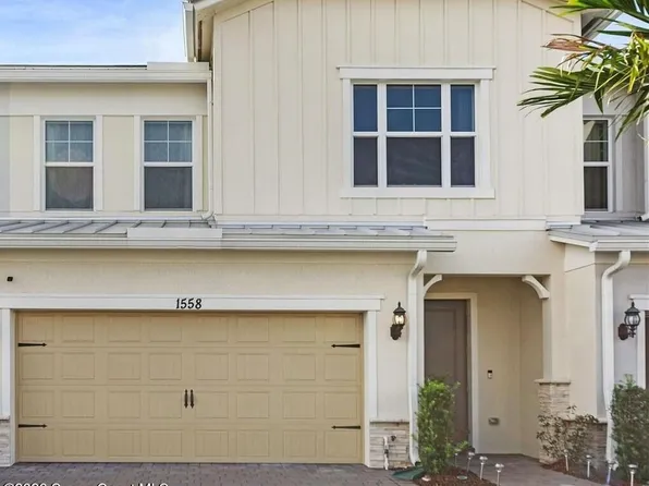 1558 Myrtle Oak Ter, Hollywood, FL 33021
