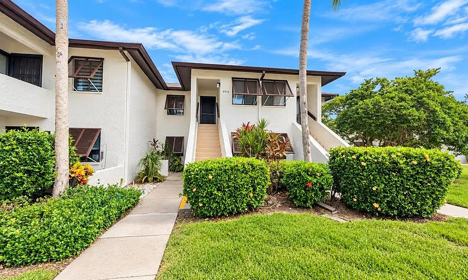 4519 Longwater Chase #10
