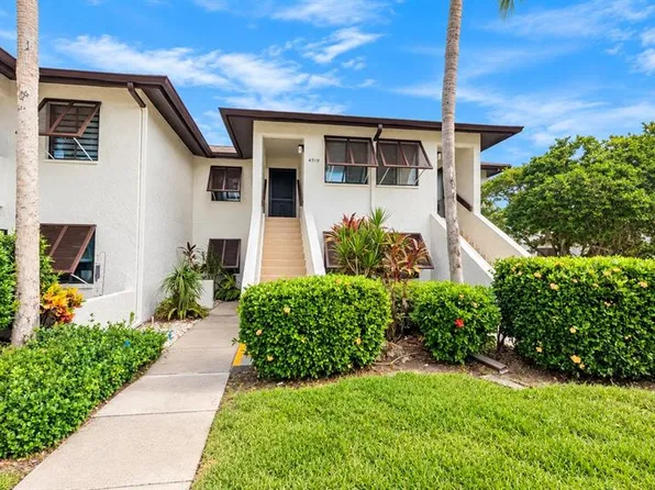 4519 Longwater Chase, Sarasota, FL