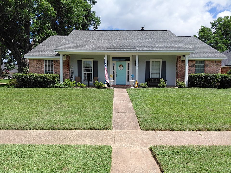 1st image of 1319 Chopin Dr