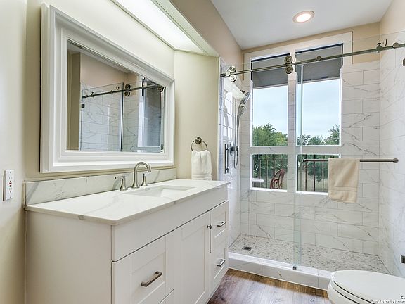 5th image of 1 TOWERS PARK LN #212