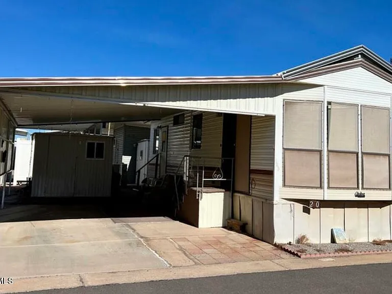 210 E Mesa Dr — Photo 1