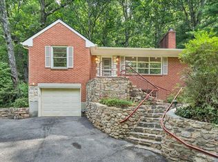2716 Yellow Mountain Rd SE, Roanoke, VA 24014