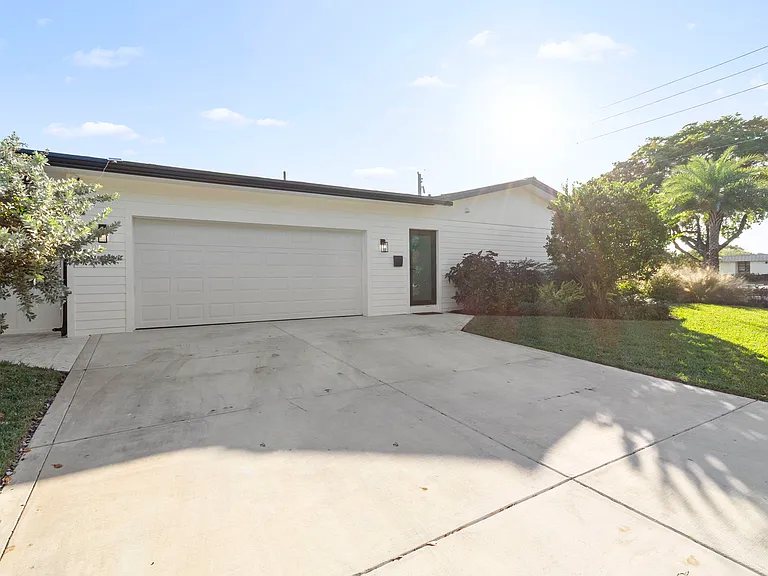 3540 NE 28th Ave — Photo 41