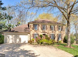 8459 Hunt Valley Dr, Vienna, VA 22182