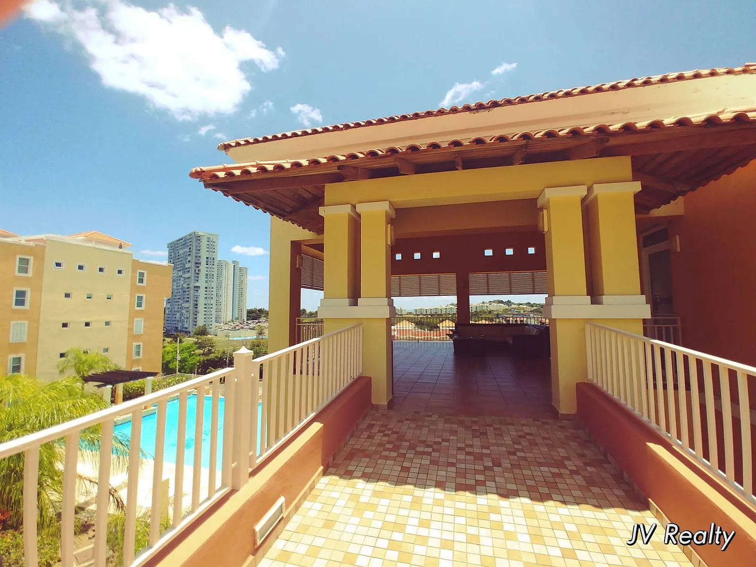 4 bed, 3.0 bath, $2,600 — Photo 2