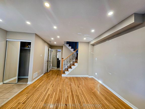 4th image of 5455 Farmcote Dr