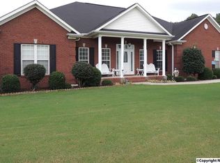 142 Honeycutt Rd, Hazel Green, AL 35750