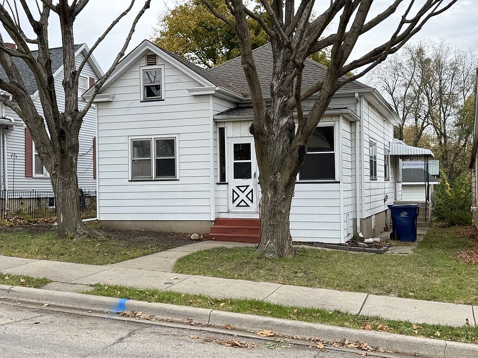 1st image of 546 Bucklin St