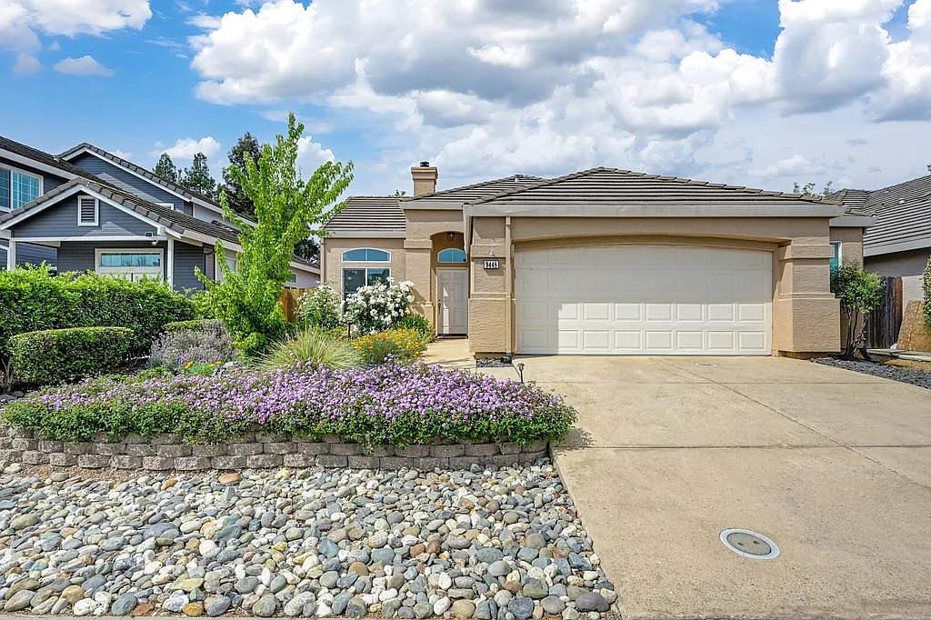 9448 Plainoak Way photo 1