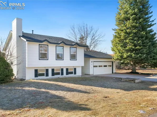 2135 Rusty Hinge Dr, Colorado Springs, CO 80920